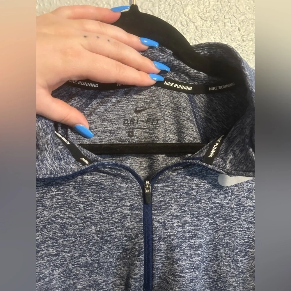 Men’s Nike running half zip